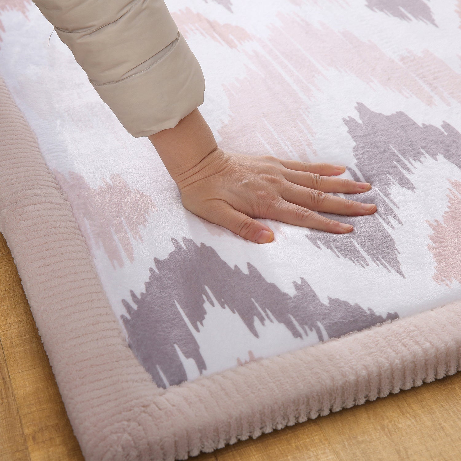 Soft XL Play Mat - Ozzy Diamond Pink