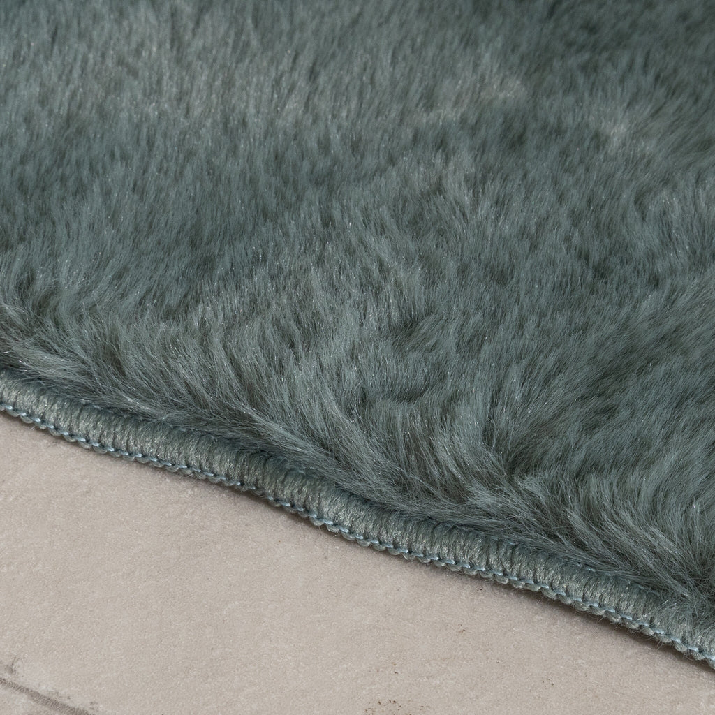 Bathroom Rug - Cody Green