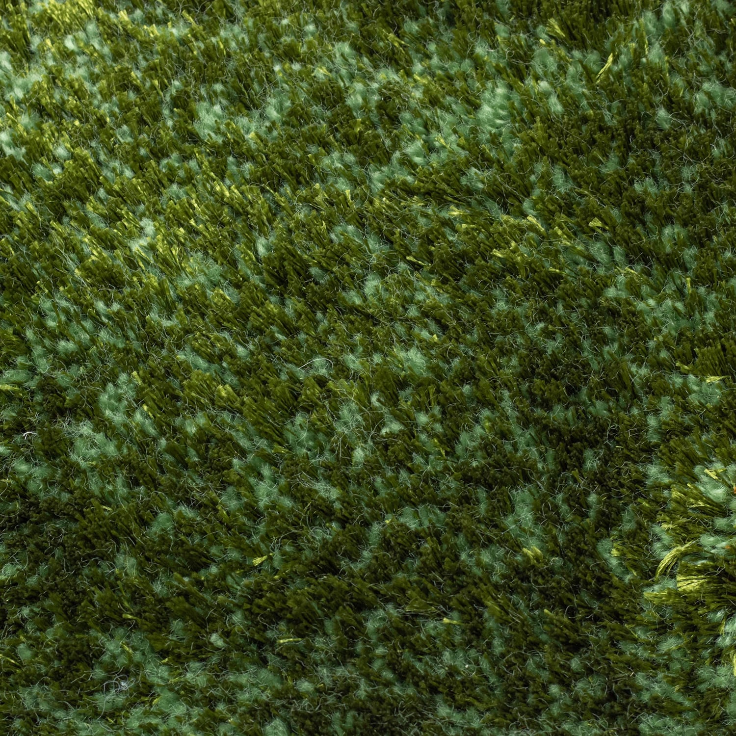High-Pile Custom-Made Floor Rug - Viterbo CS 474
