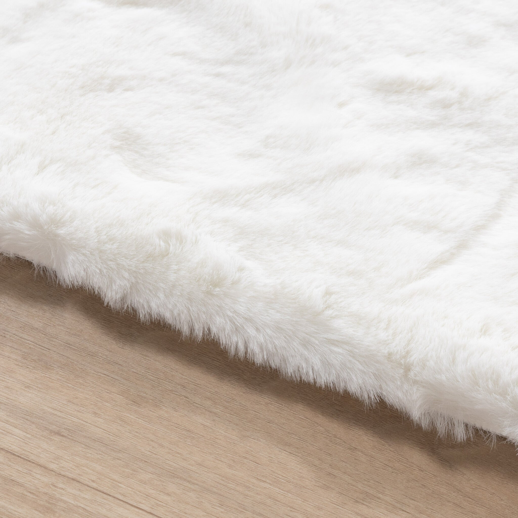 Soft High Pile Rug - Comfy Supreme White