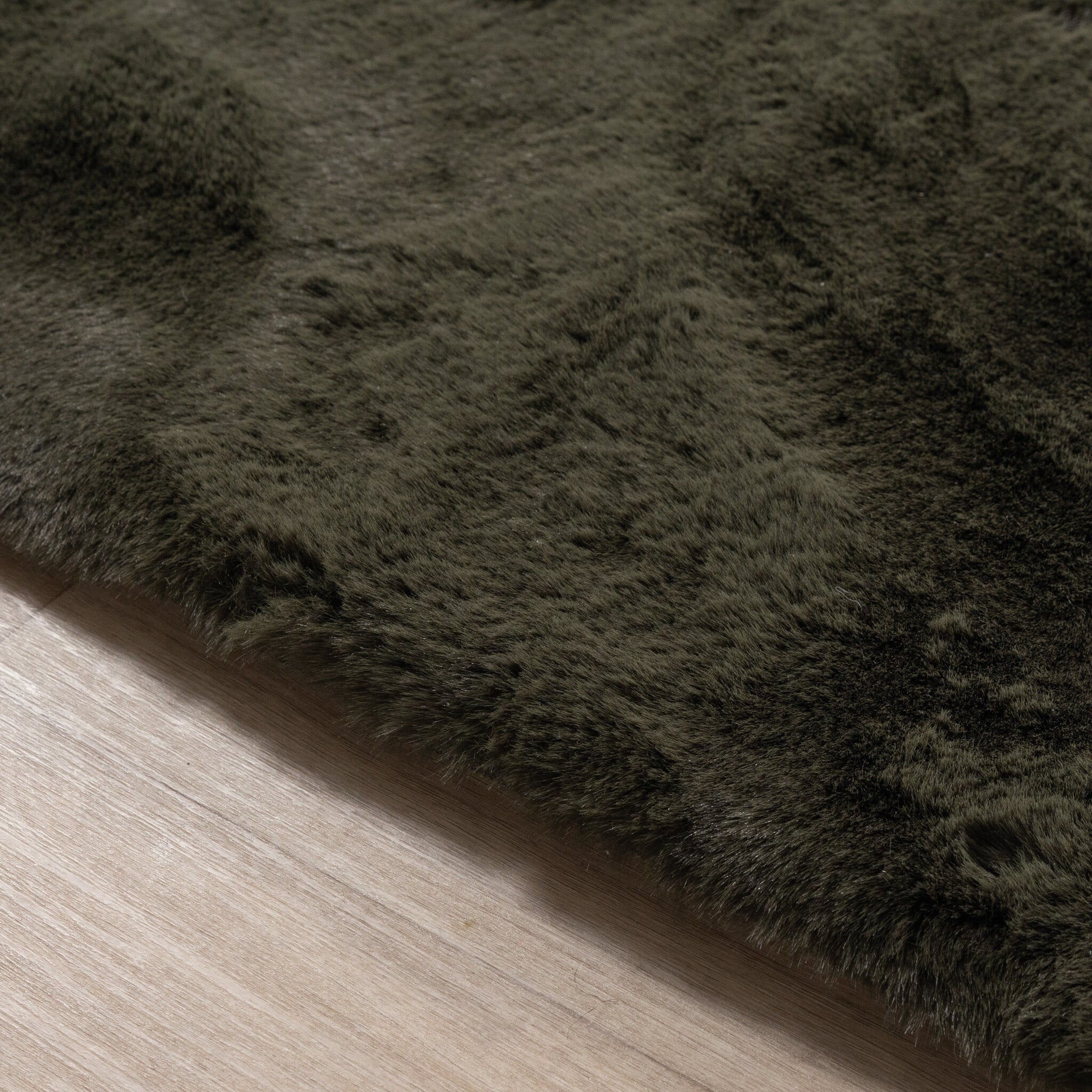 Soft High Pile Rug - Comfy Supreme Green