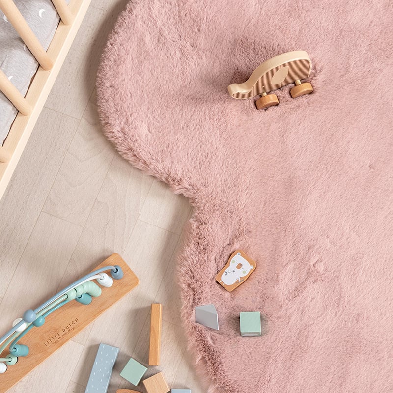 Kids Rug - Huggy Heart Pink