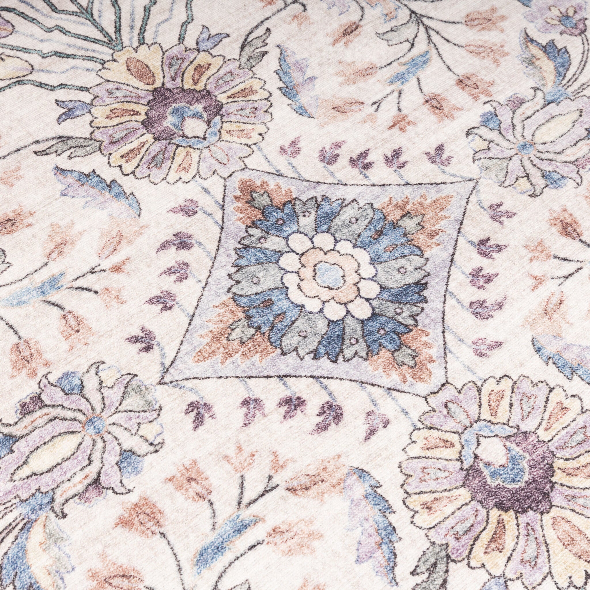 Round Vintage Outdoor Rug - Santo Flora White