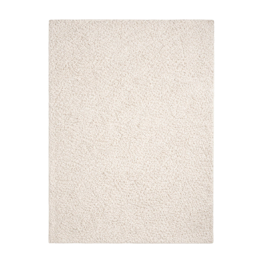 Fluffy Rug – Bobby White