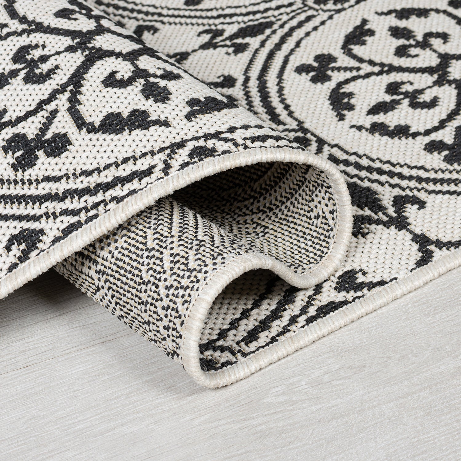Outdoor Rug - Varano Casablanca Black/White