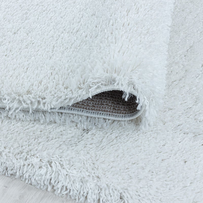 Round High-Pile Floor Rug - Fuzzy White