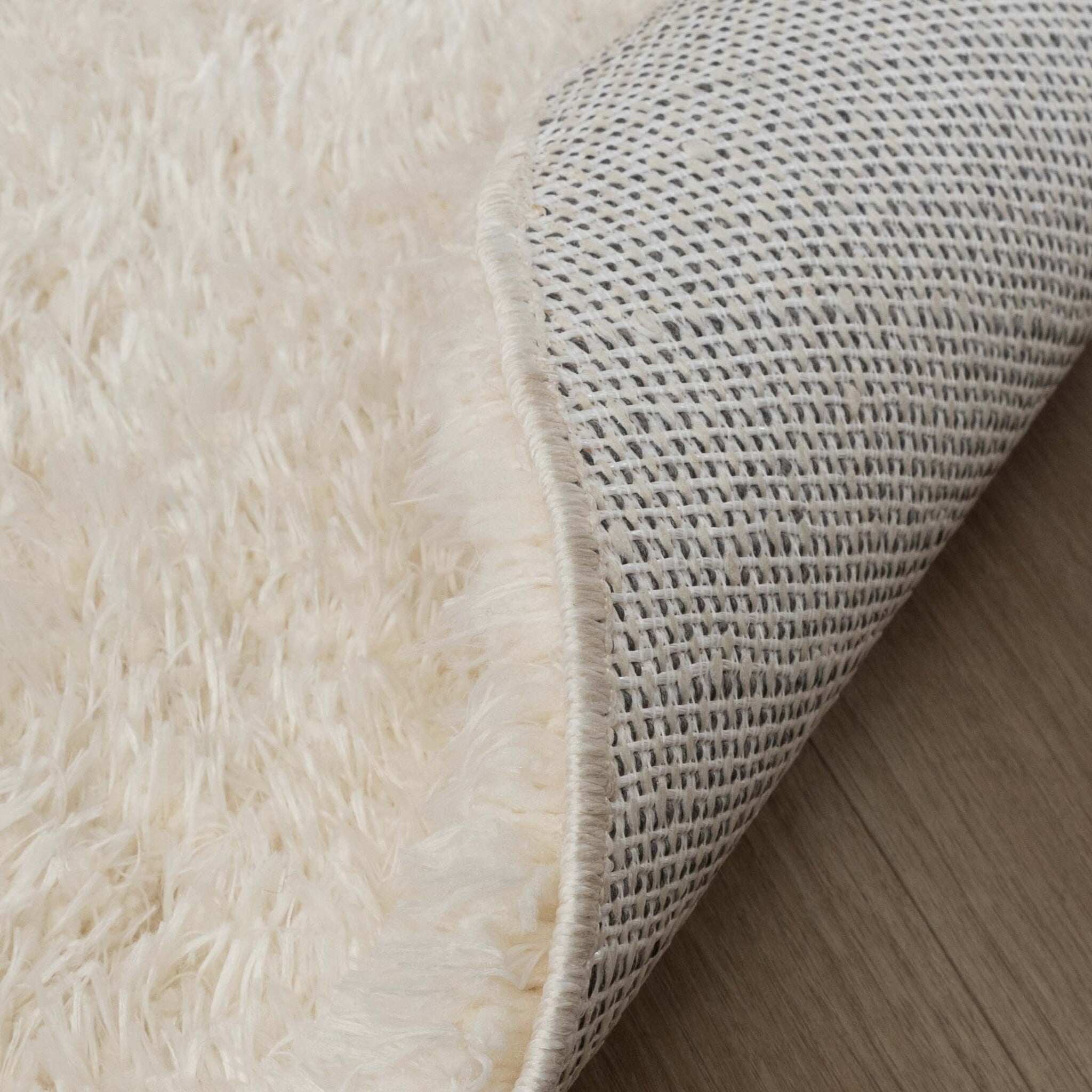 Round Shaggy Rug - Blaze White