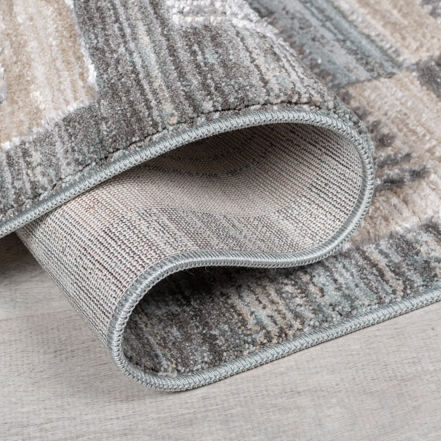 Checkered runner - Enrico Grey