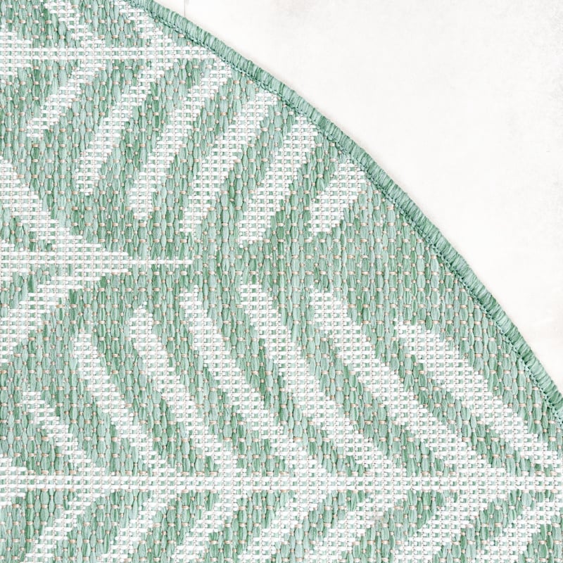 Round Outdoor Rug - Summer Leaves Green