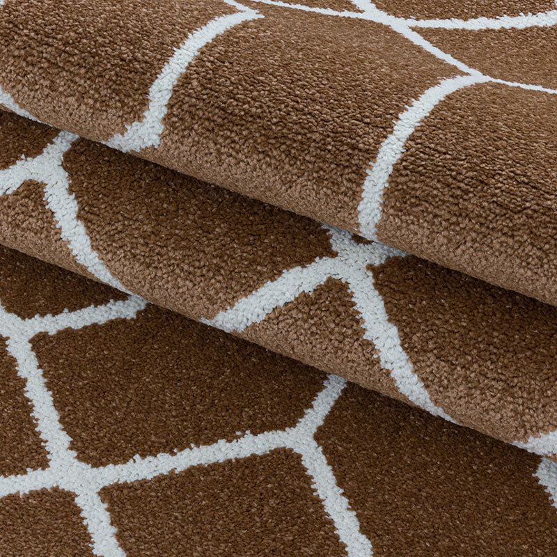 Retro Floor Rug - Stencil Pattern Brown/White