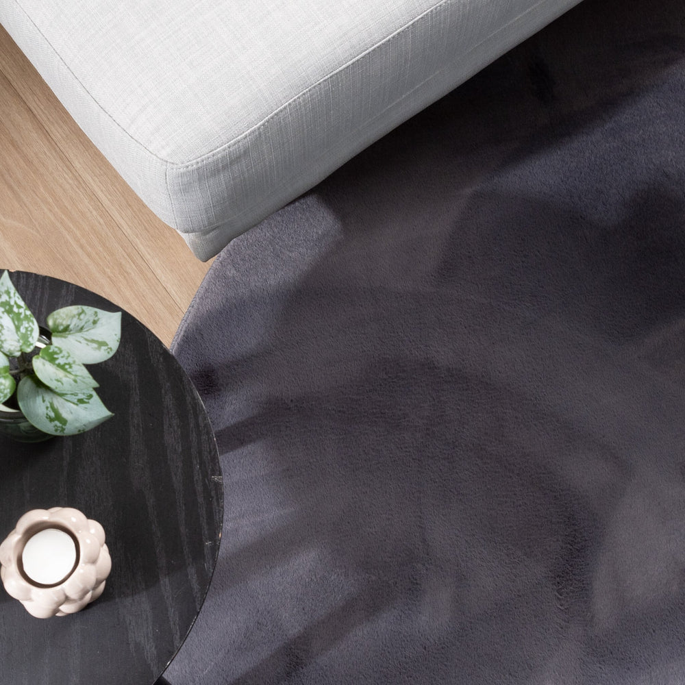 Round Low-Pile Rug - Cozy Anthracite