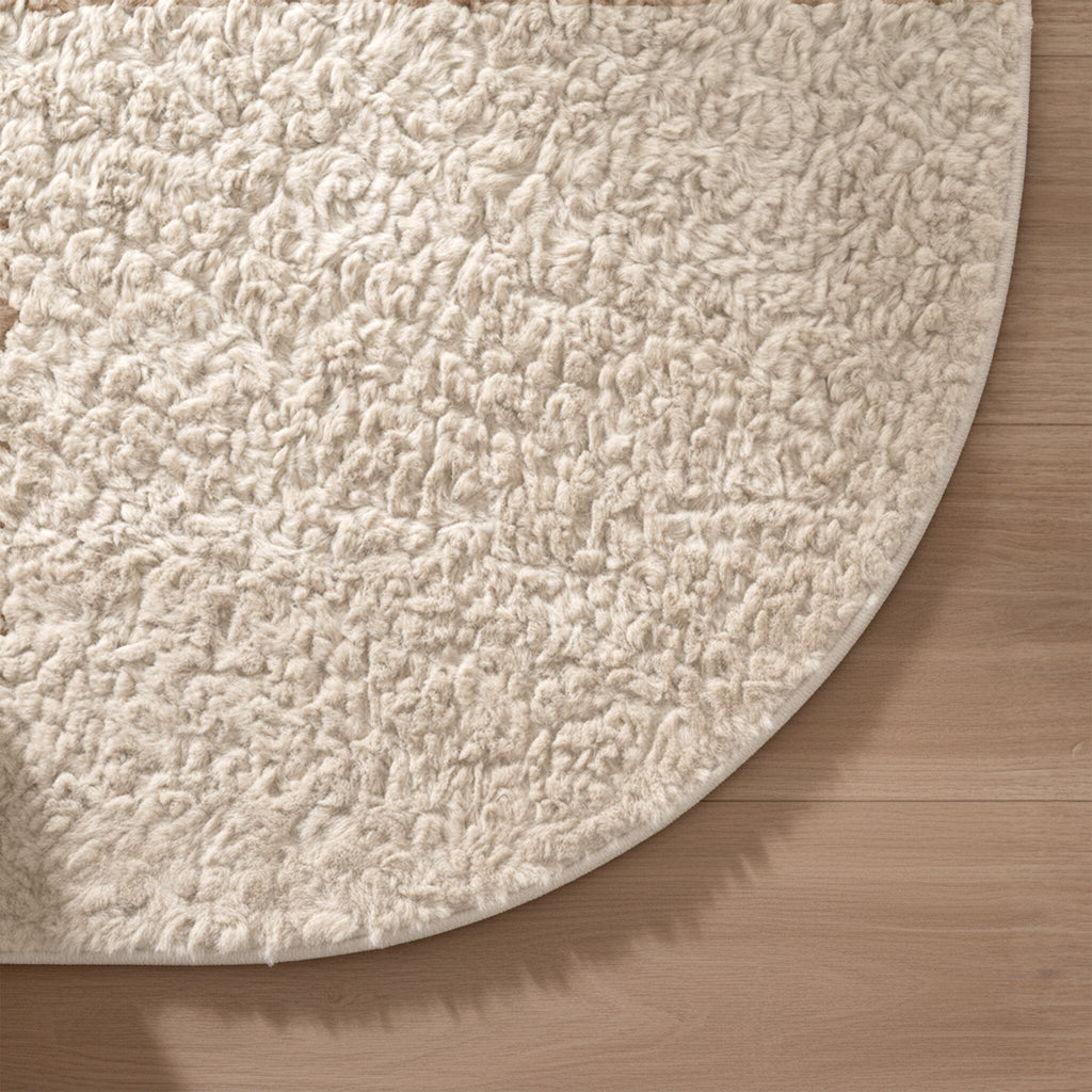 Round Fluffy Rug – Bobby White