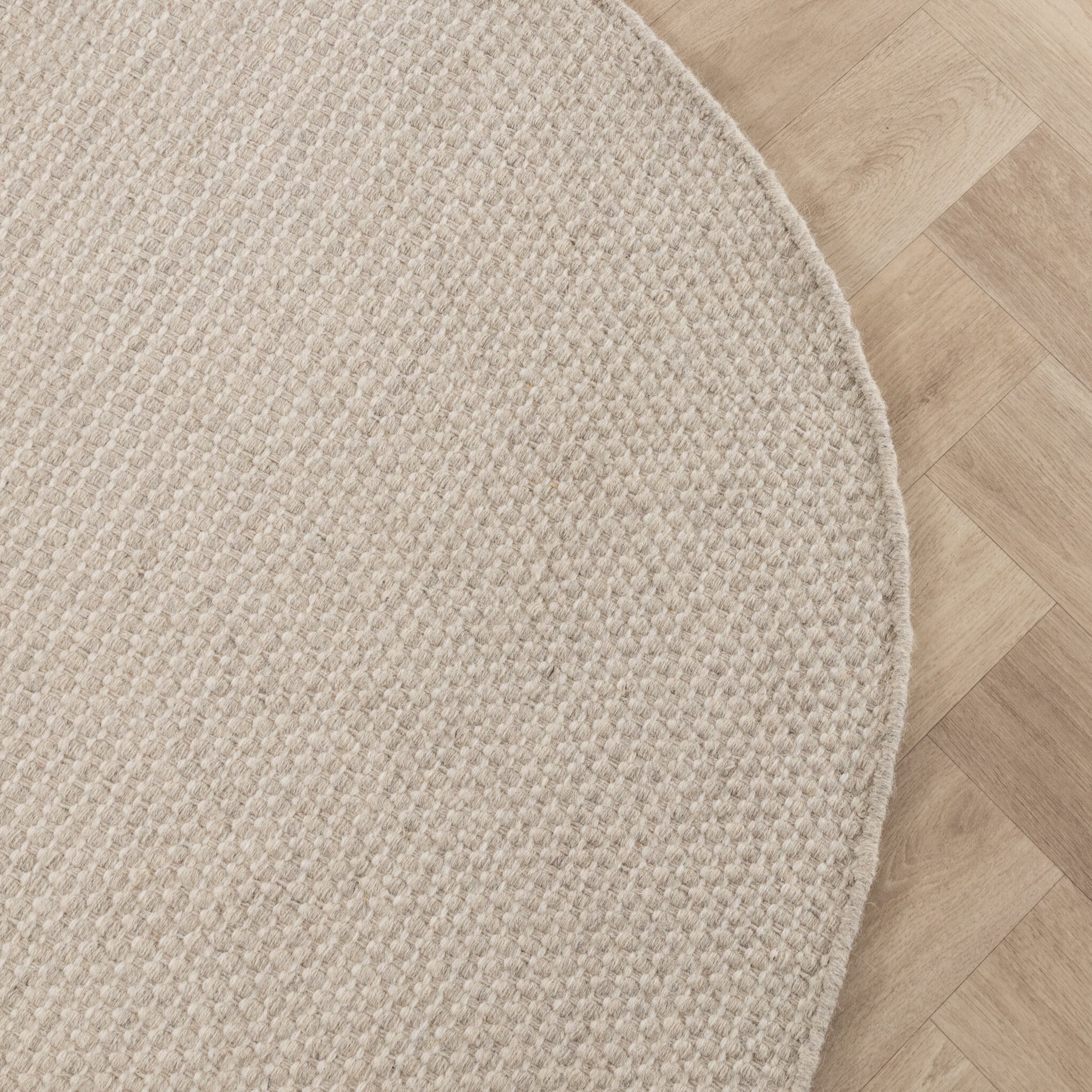 Irregular Rug - Bliss Cream/White