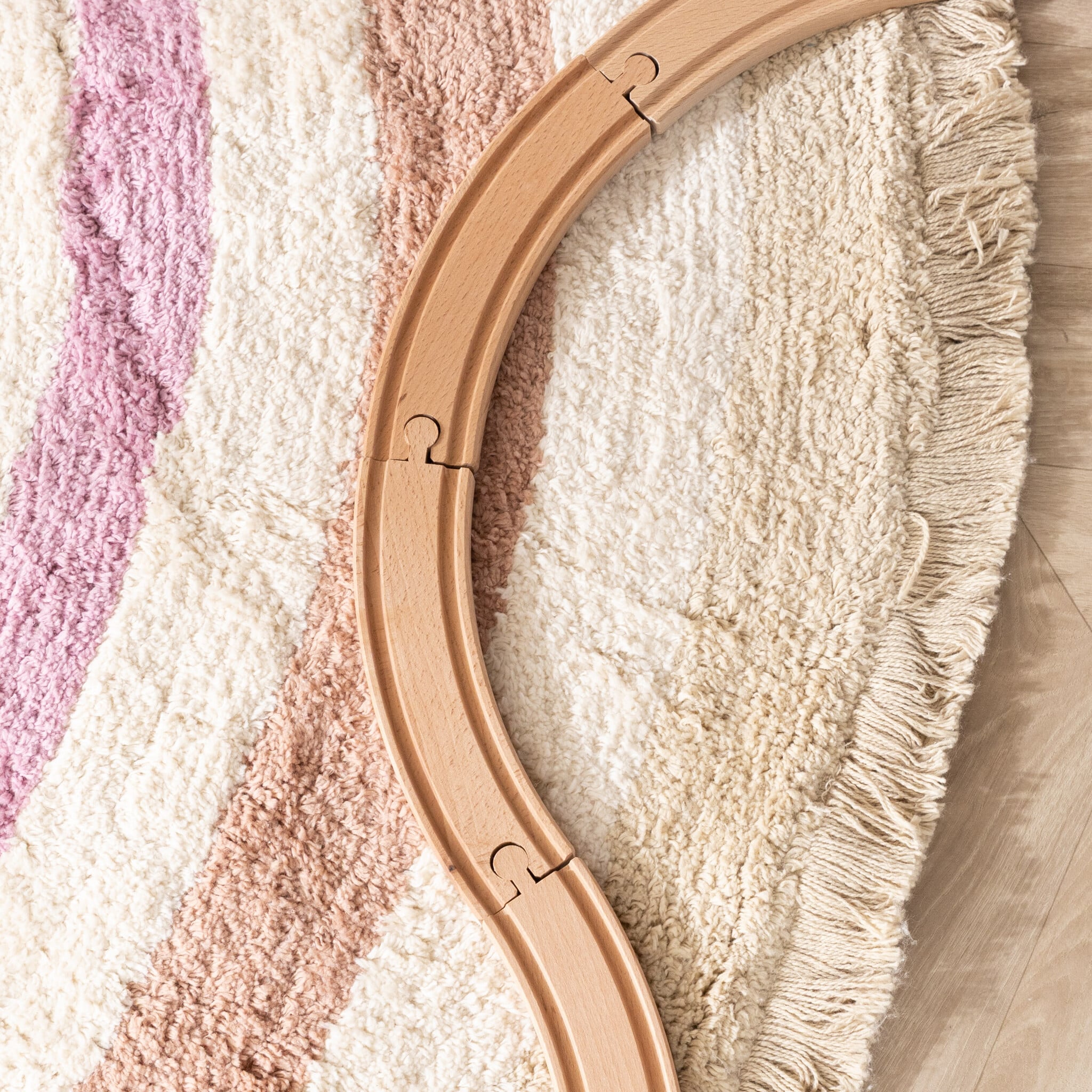 Round washable kids rug - Milo Pink