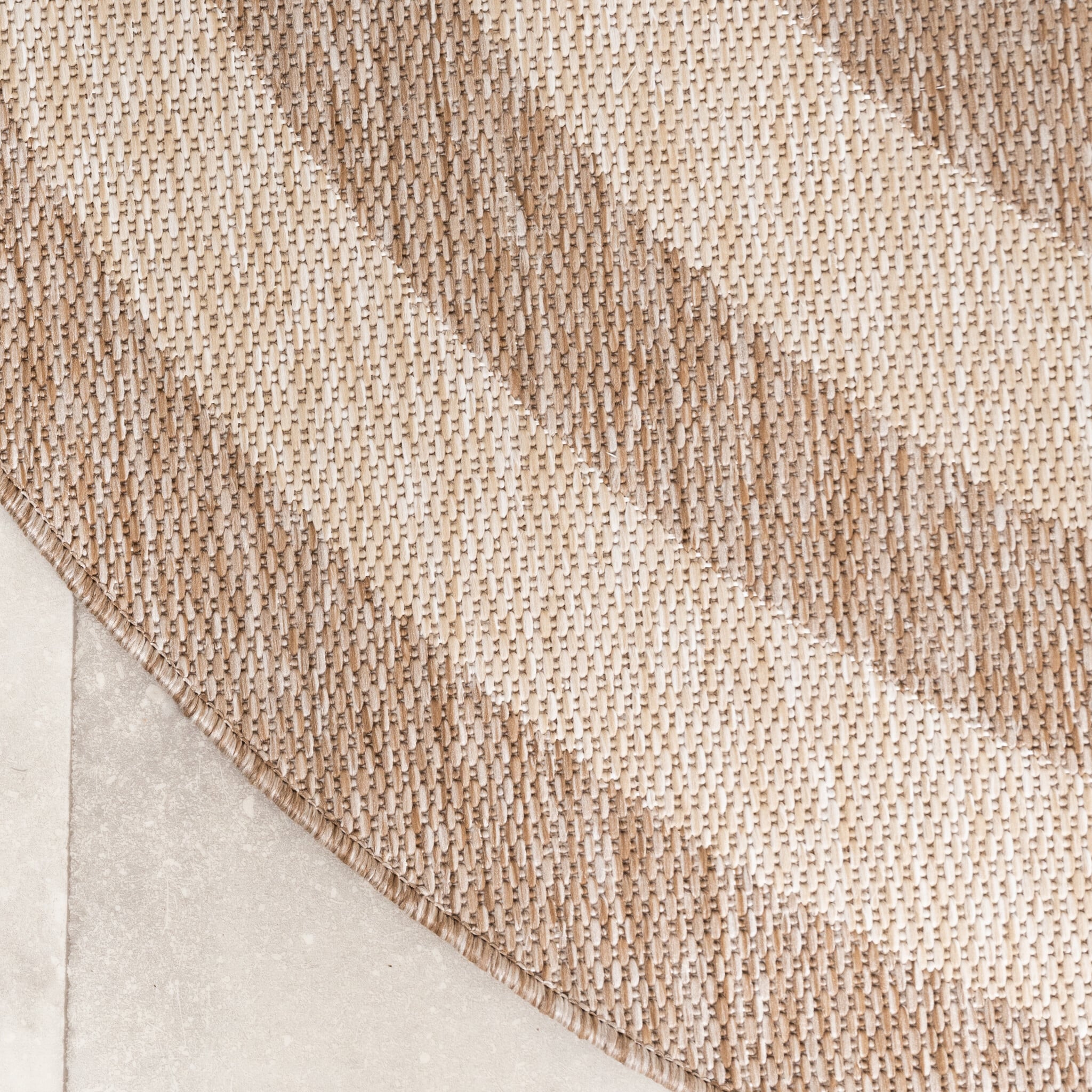 Round Outdoor Rug – Sierra Frame Beige/Cream