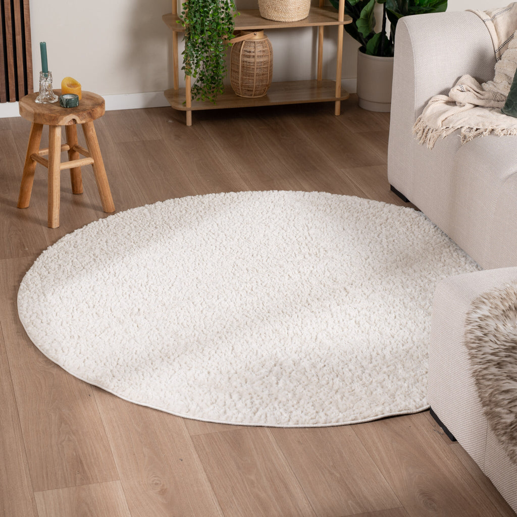 Round Fluffy Rug – Bobby White