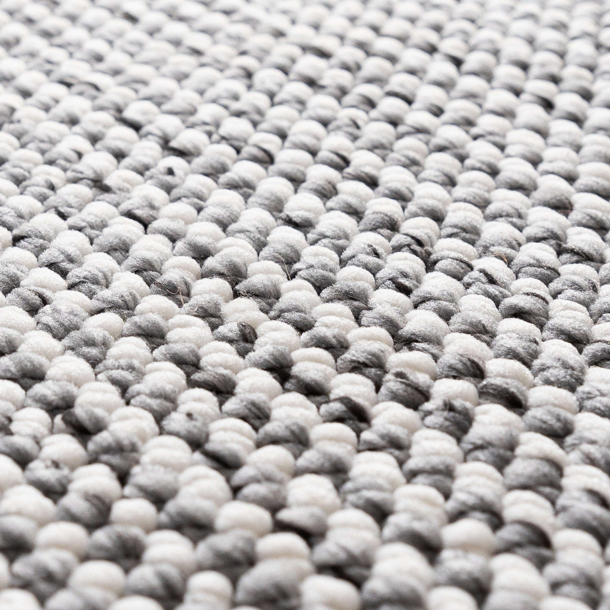 Sustainable Low-Pile Rug - Lykke Light Grey