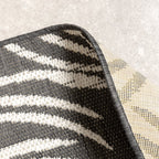 Round Outdoor Rug - Malta Leaves Black