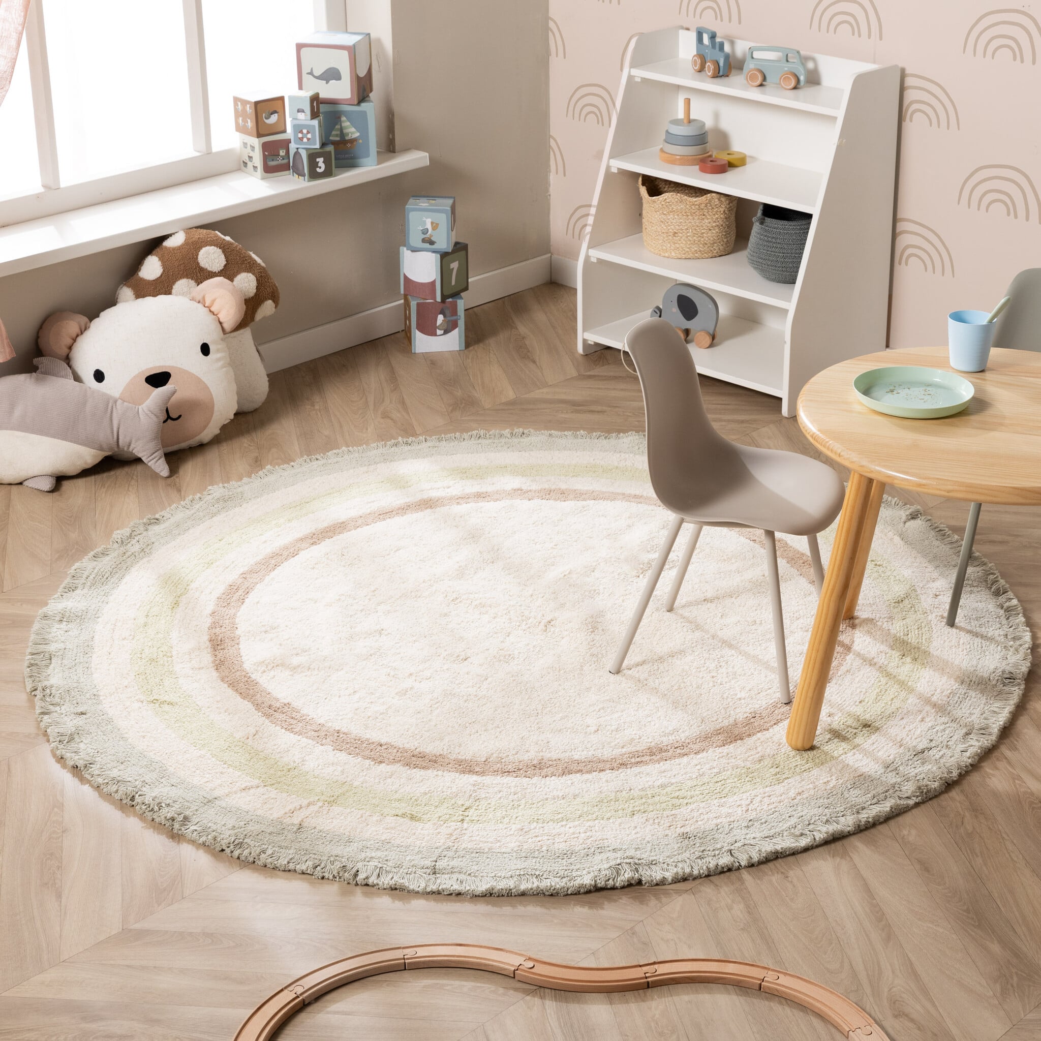 Round washable kids rug - Milo Green