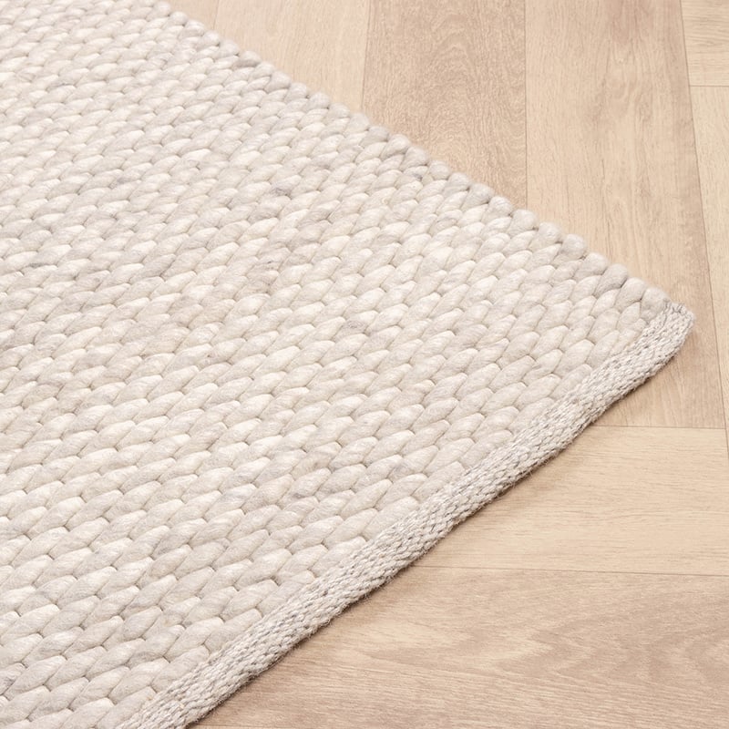 Wool Rug - Brilliant Cream/White