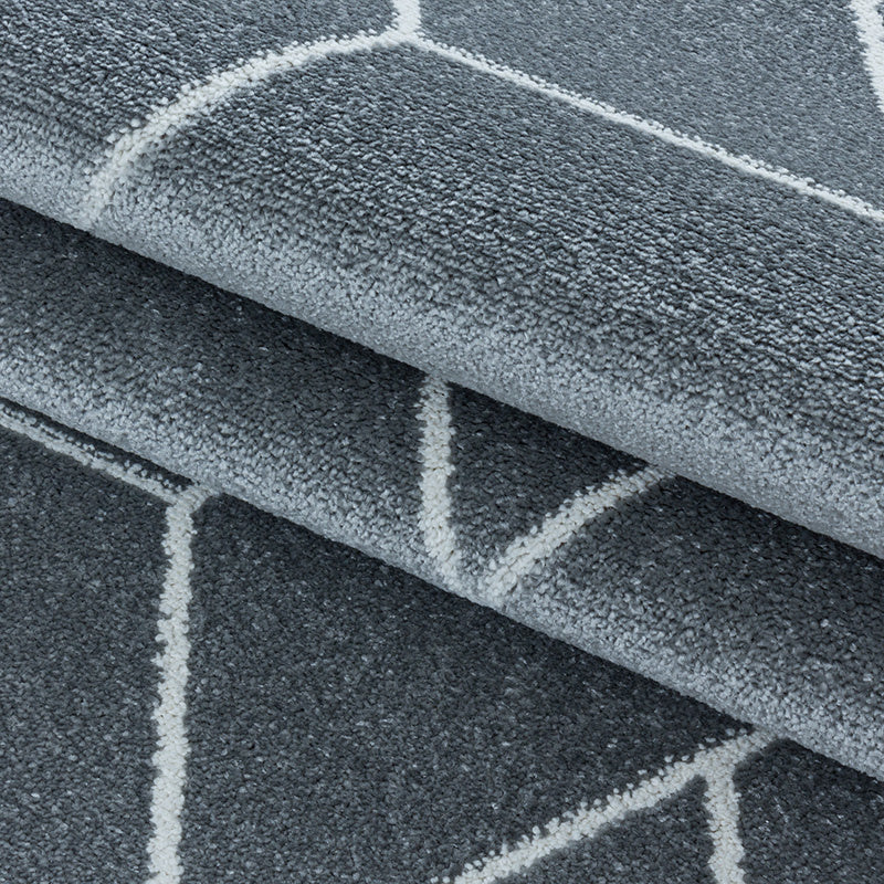 Retro Floor Rug - Stencil Triangle Grey/White