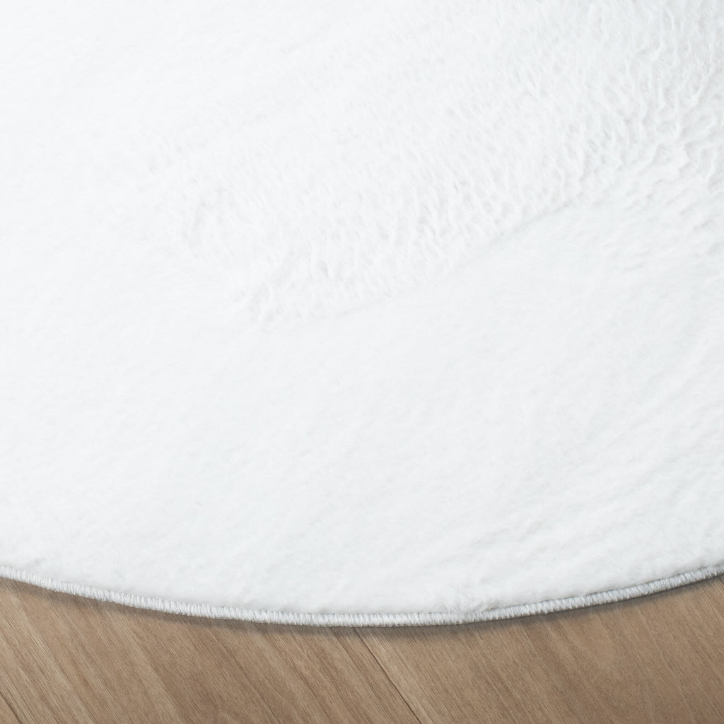 Round Low-Pile Rug - Cozy White