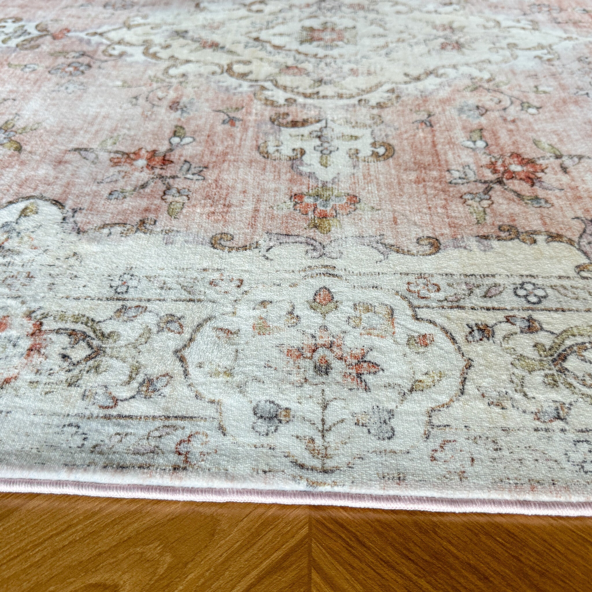 Vintage Rug - Ember Medallion Pink