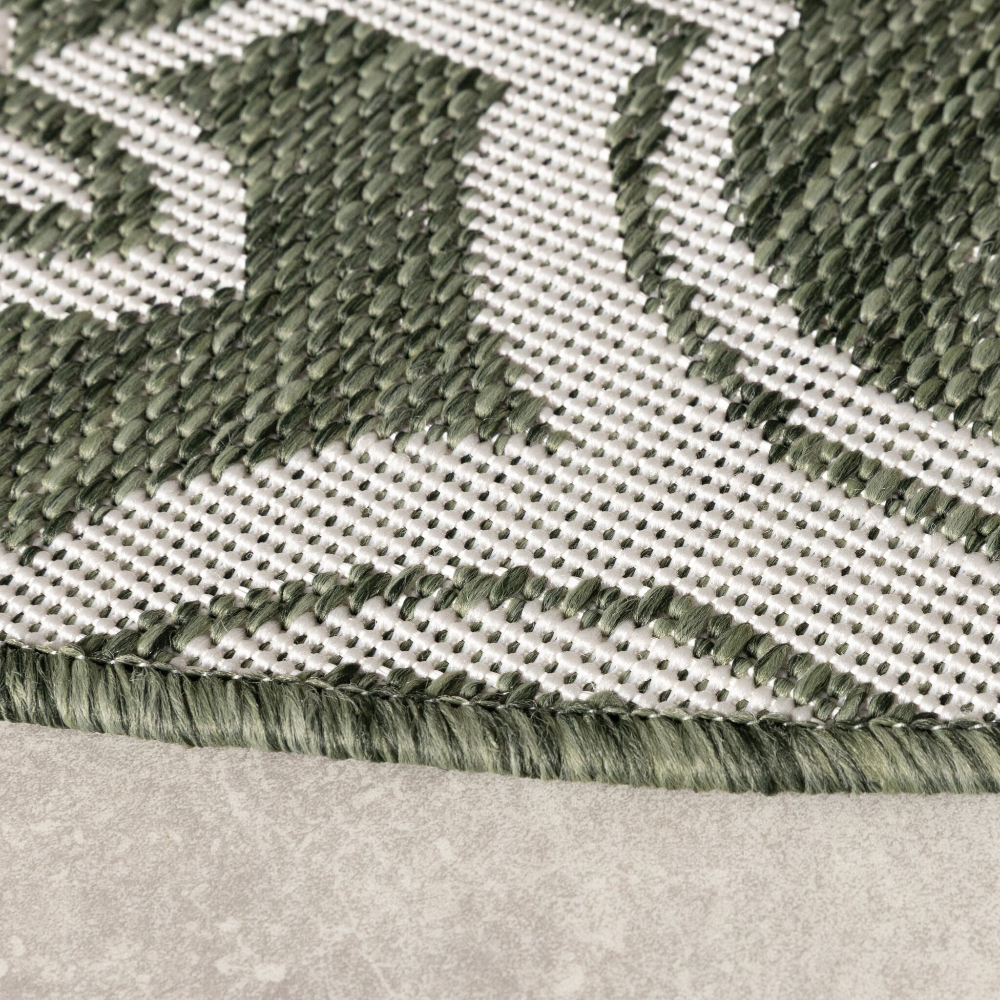 Round Outdoor Rug – Rio Flower Green
