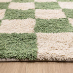Retro Rug - Gambit Green/White