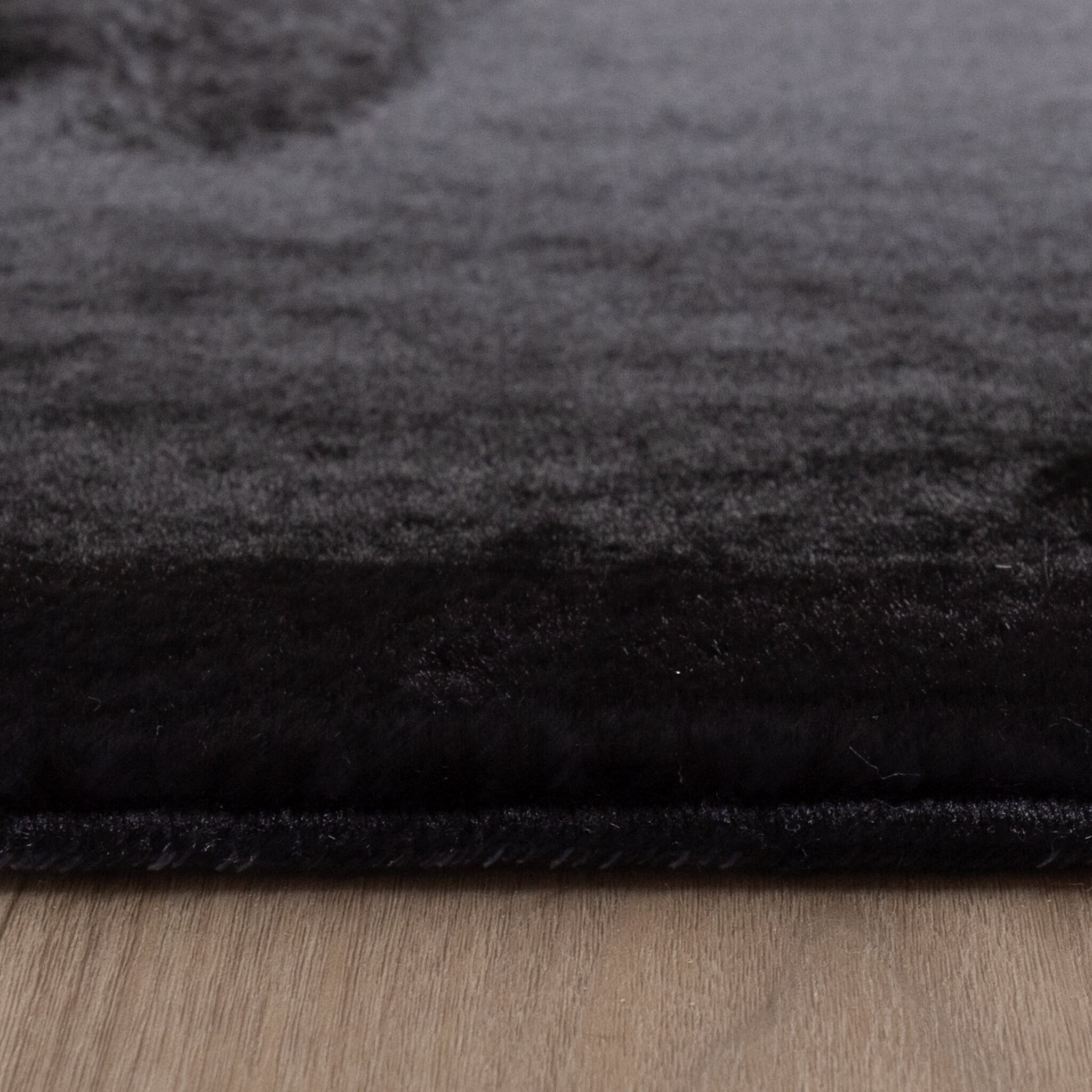 Soft Low-Pile Rug - Cozy Black
