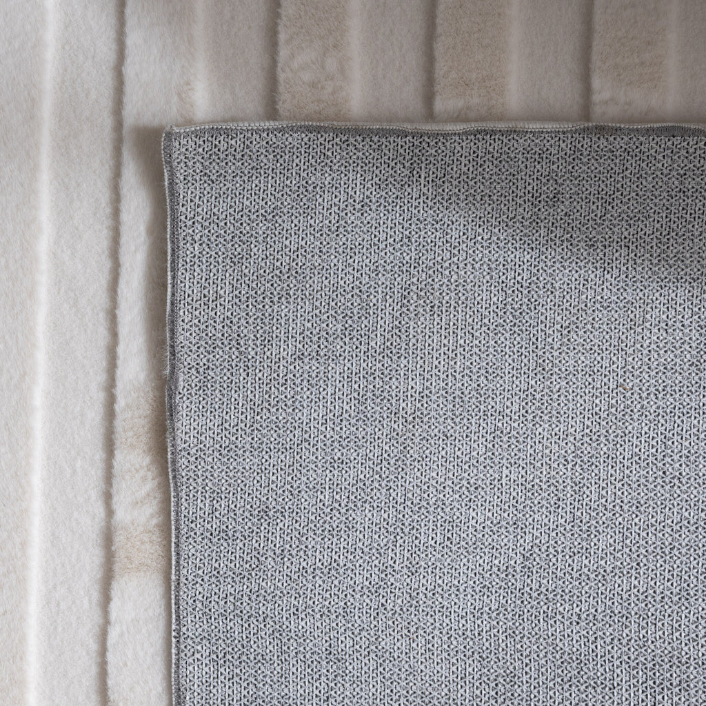 Irregular Rug - Flowy Wavy Cream