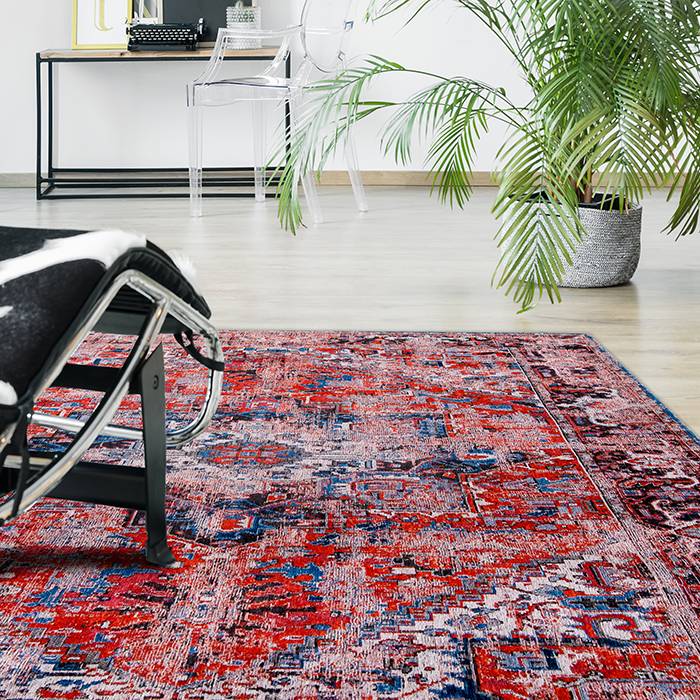 Vintage Floor Rug - Antiquarian Heriz Red 8703