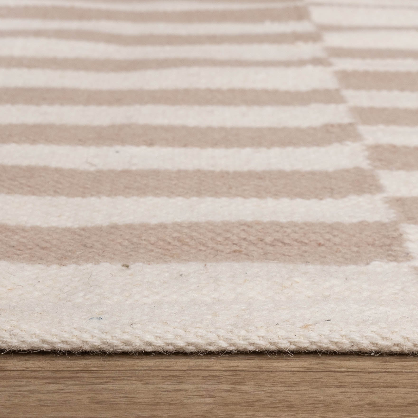 Striped Modern Rug - Dazzle Blocks Beige/White