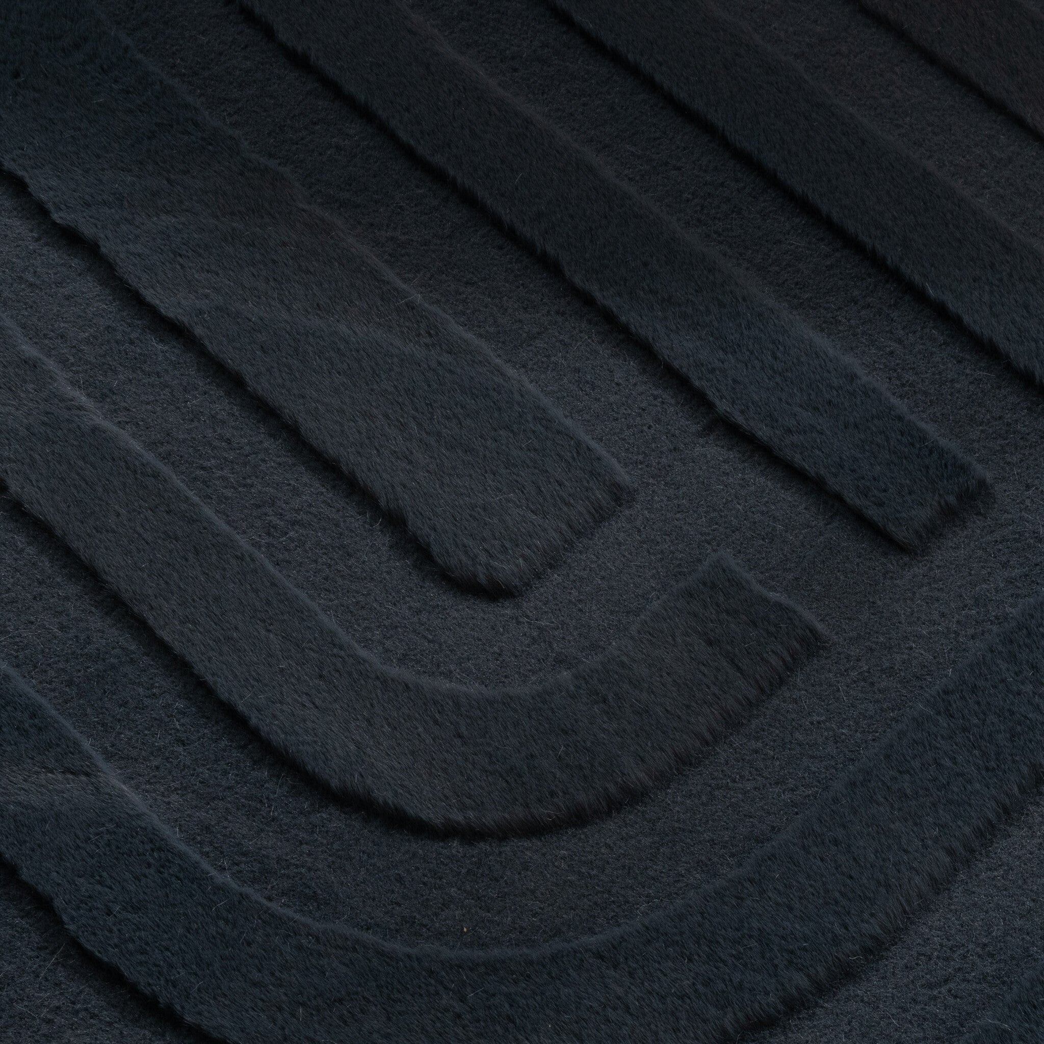 Irregular Rug - Flowy Lines Anthracite