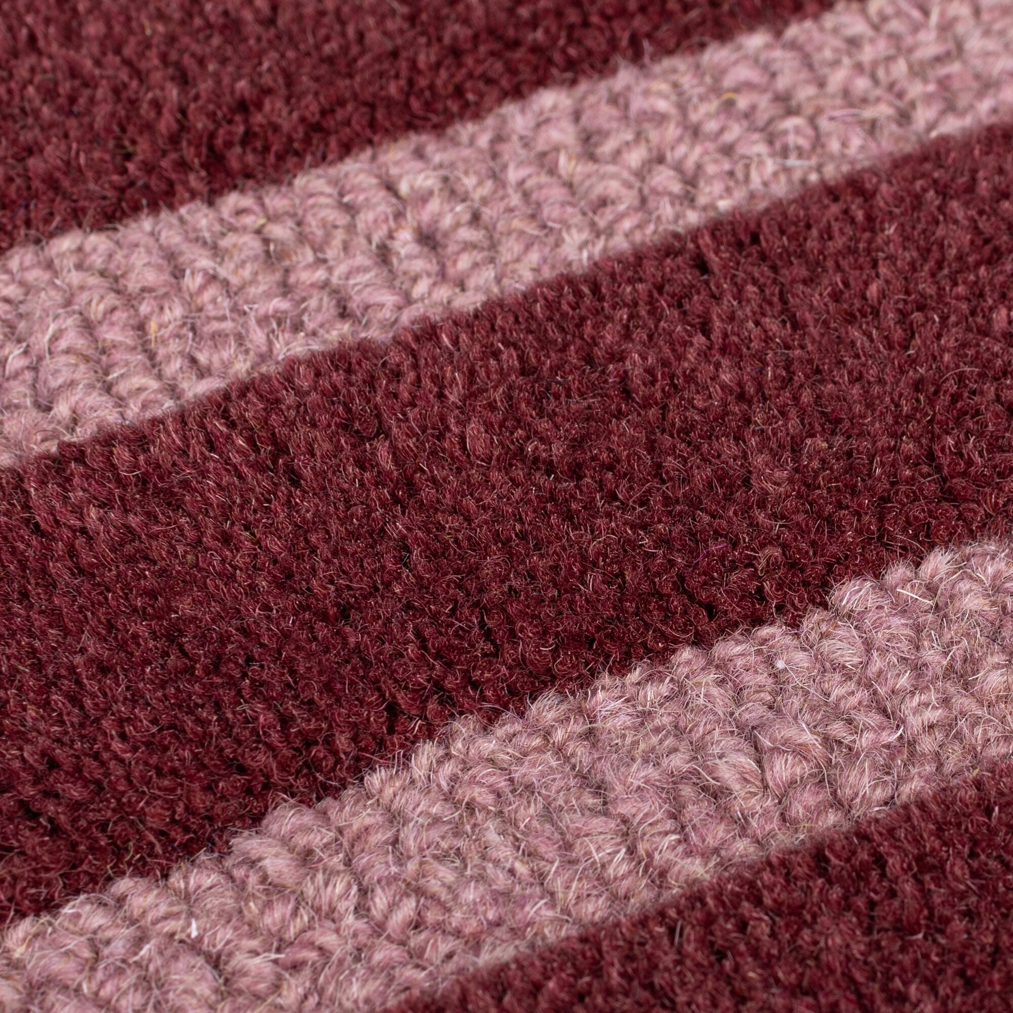 Graphic floor rug - Silco Ombre Red