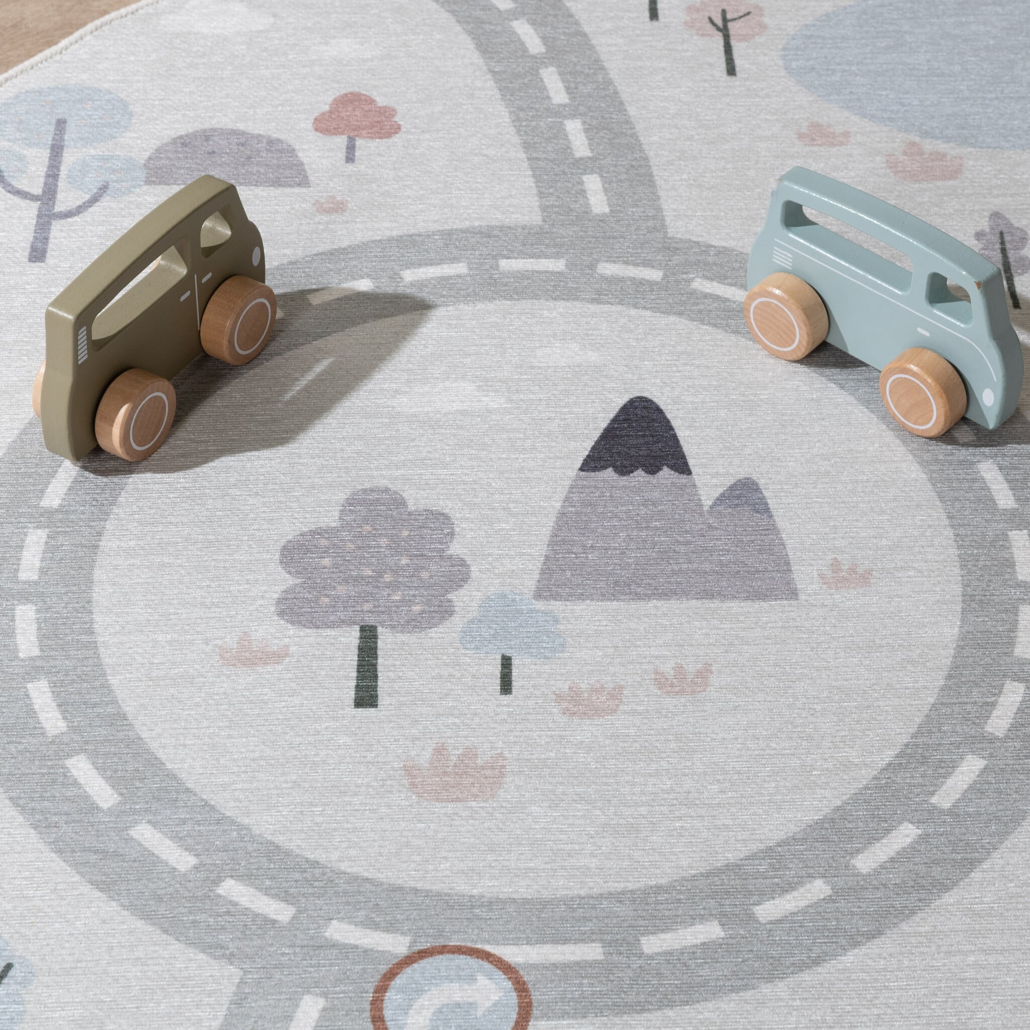 Round Play Rug Car - Rocky Ride White