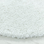 Round High-Pile Floor Rug - Fuzzy White