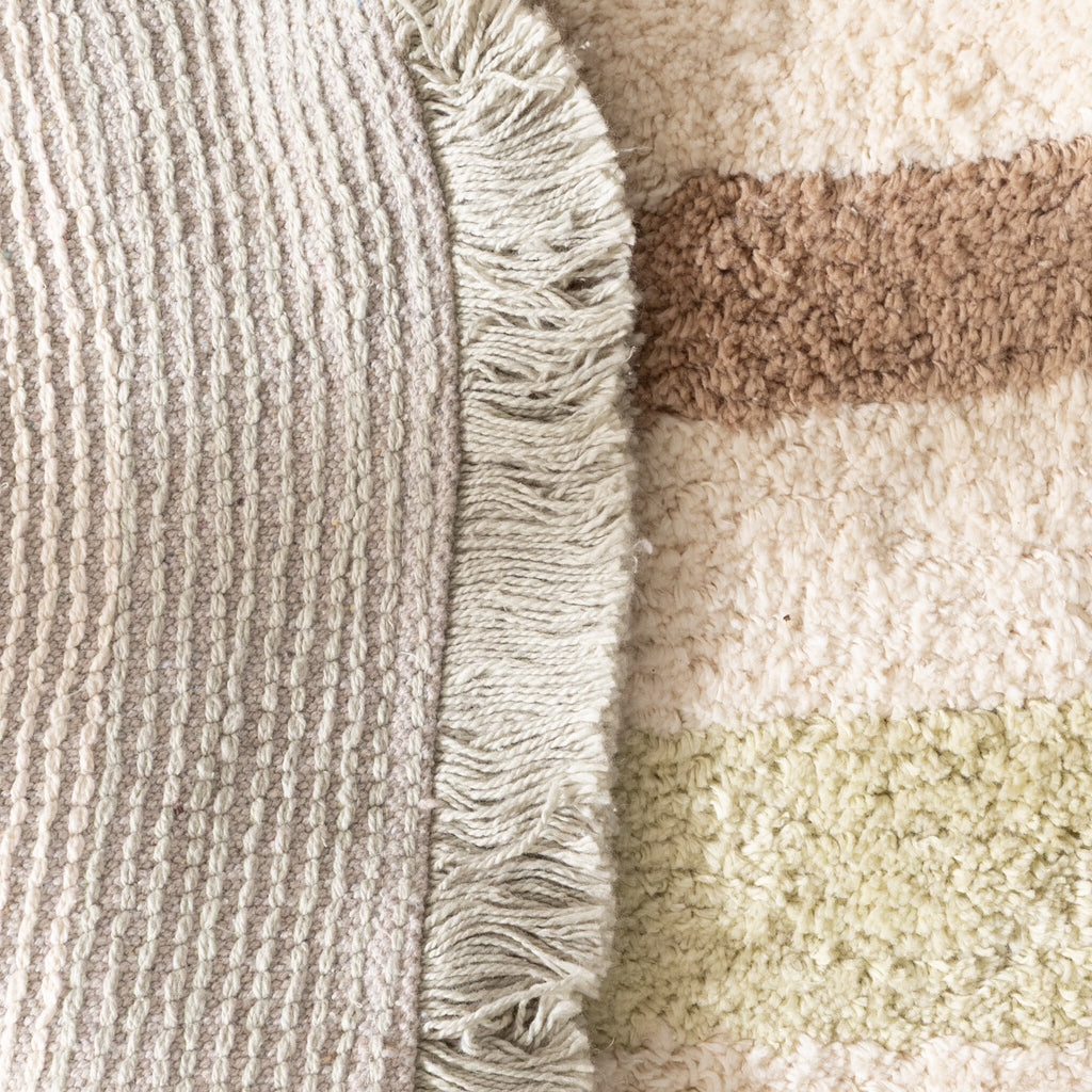 Round washable kids rug - Milo Green