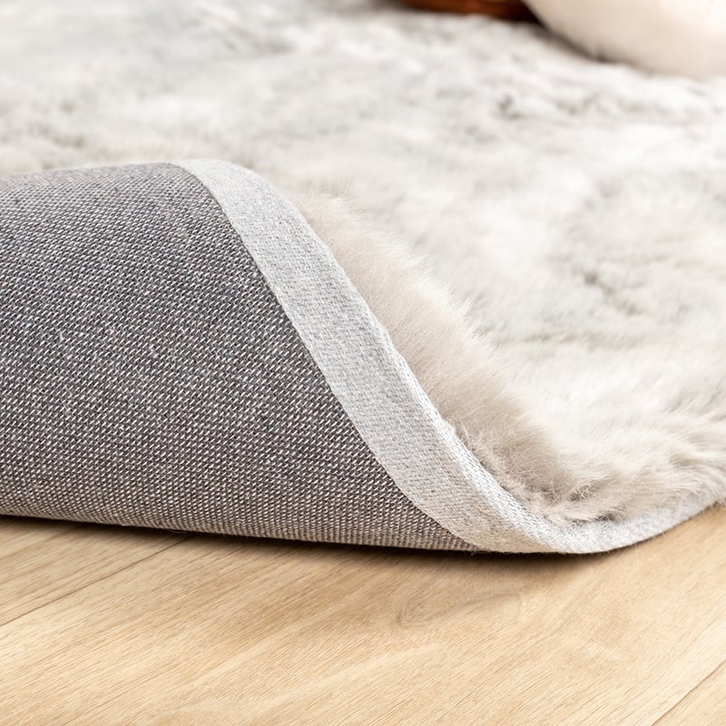 Soft High-Pile Rug - Flare Light Gray