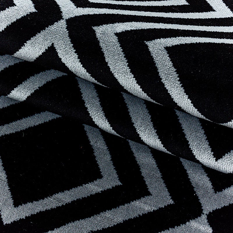 Modern floor rug - Streaky Square Black