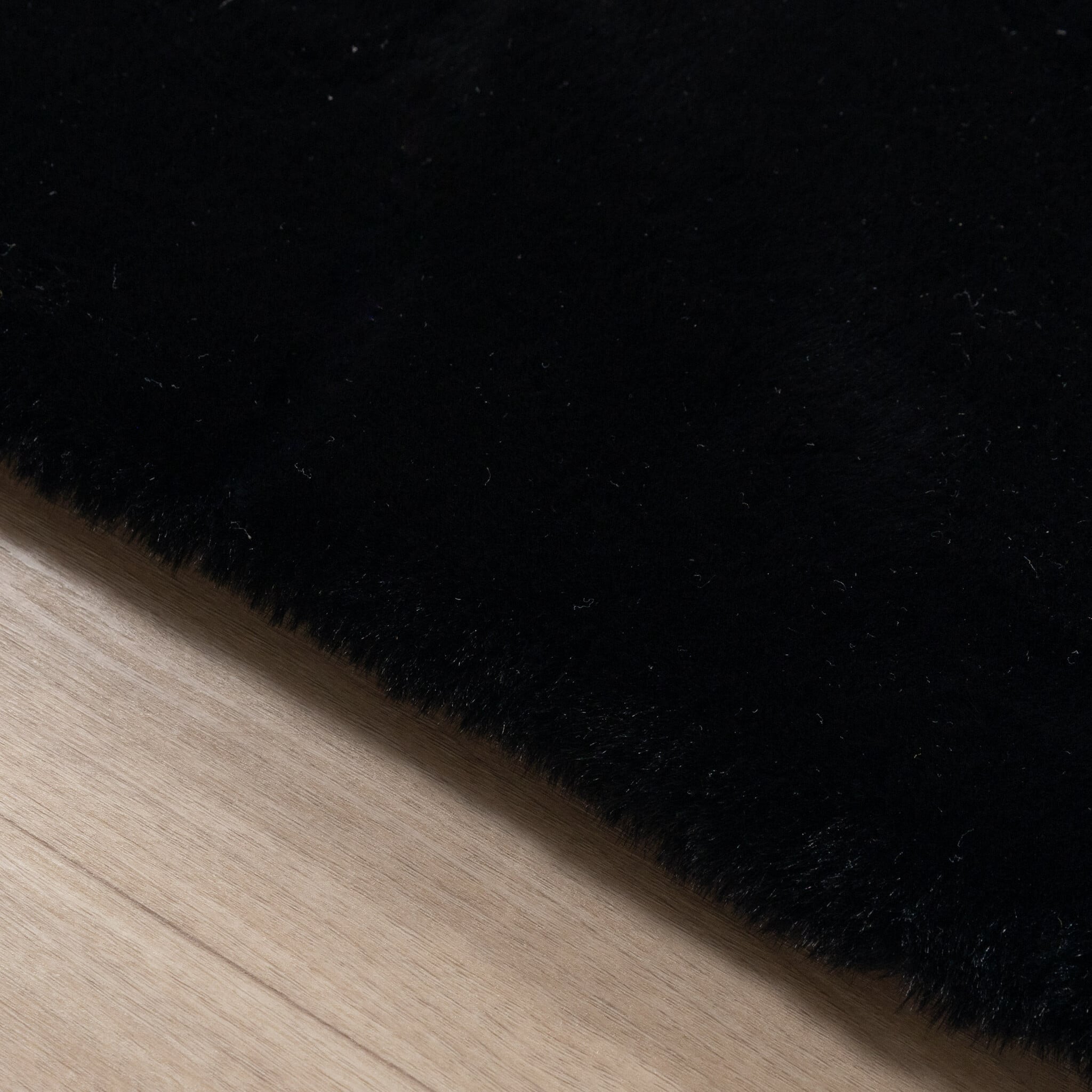 Soft High Pile Rug - Comfy Supreme Black