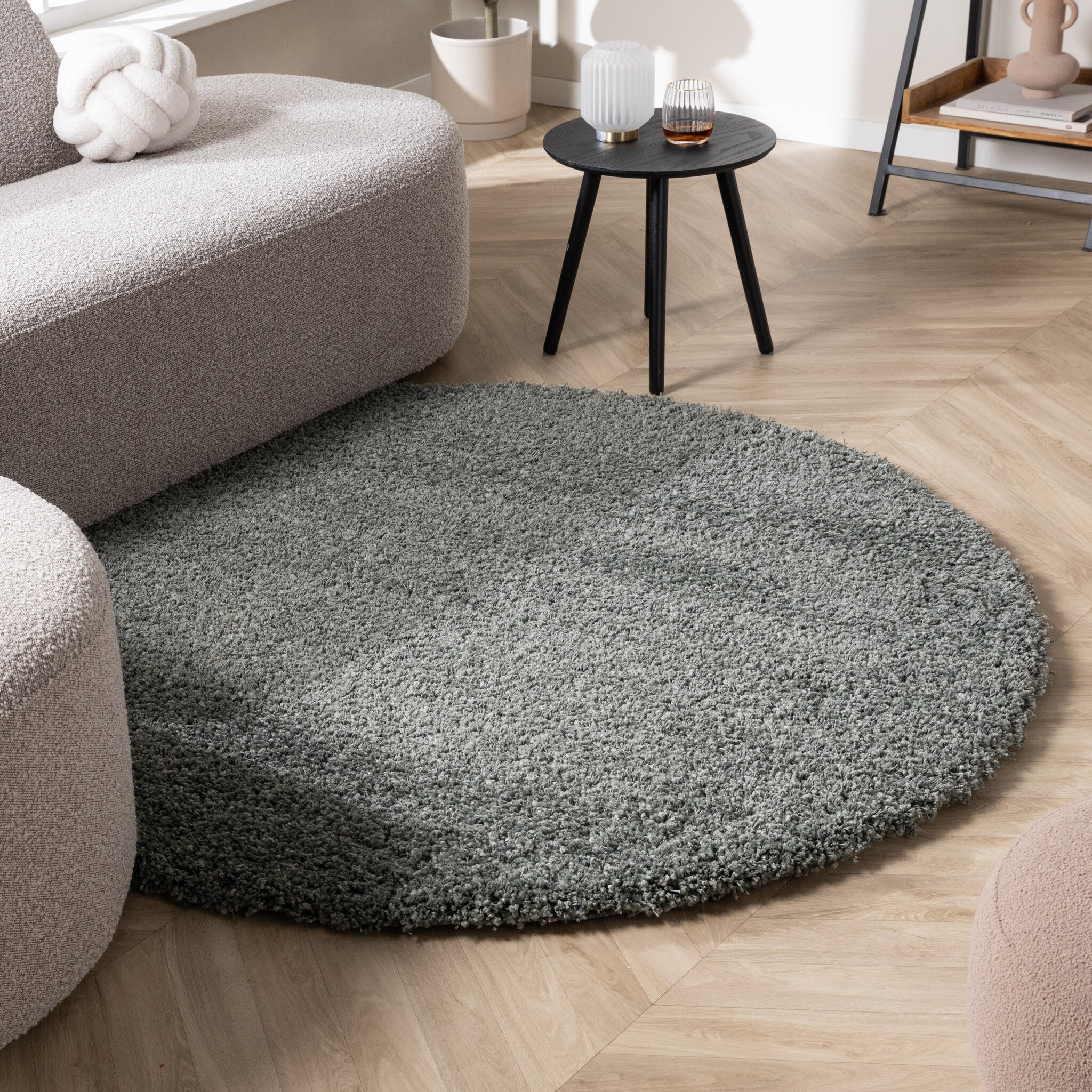 Round shaggy rug - Yves Green