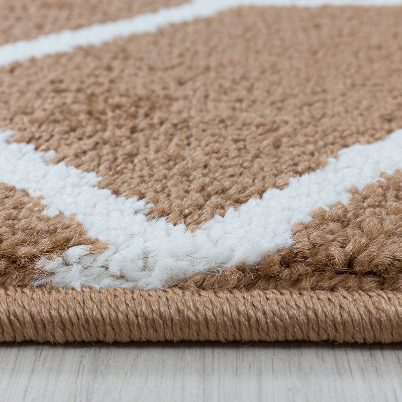 Retro Floor Rug - Stencil Pattern Brown/White