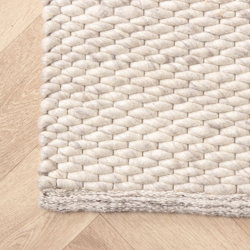 Wool Rug - Brilliant Cream/White