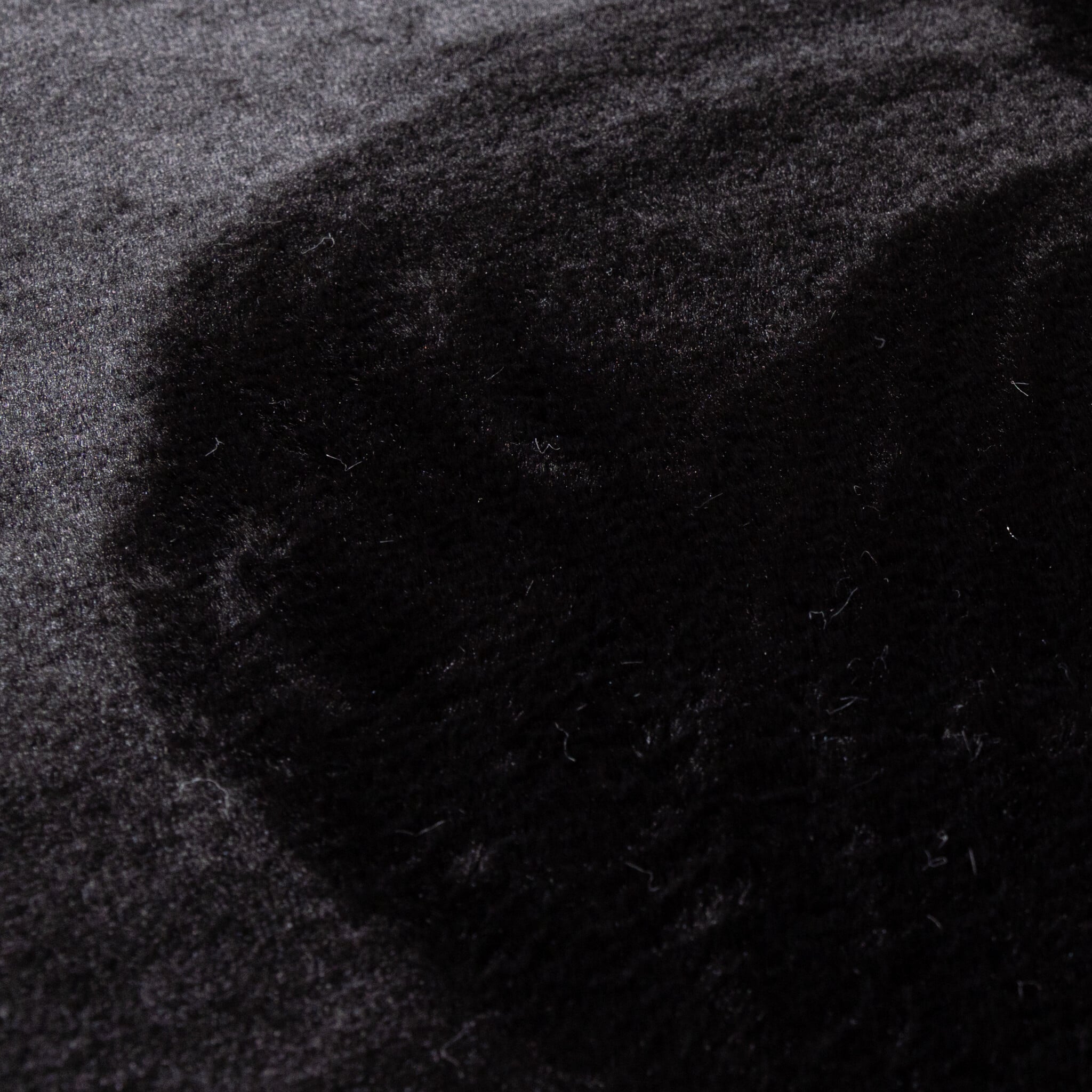 Soft Low-Pile Rug - Cozy Black