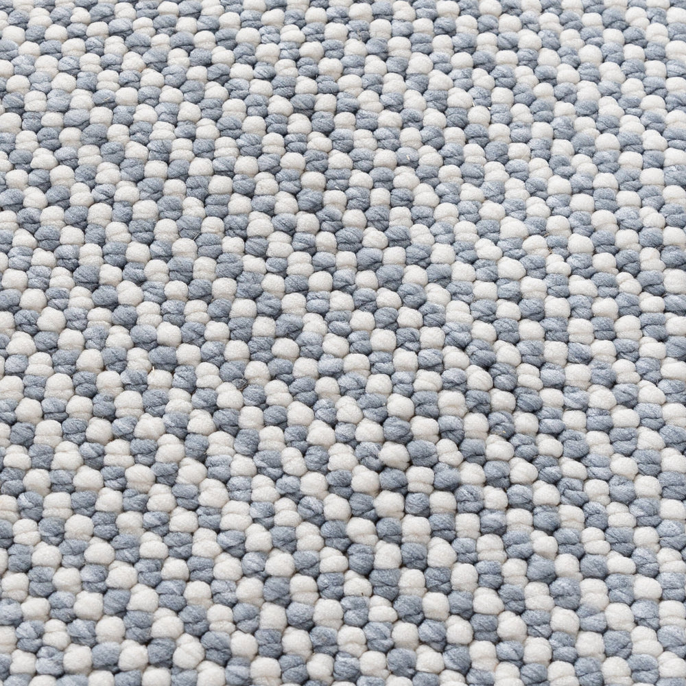 Sustainable Low-Pile Rug - Lykke Light Blue