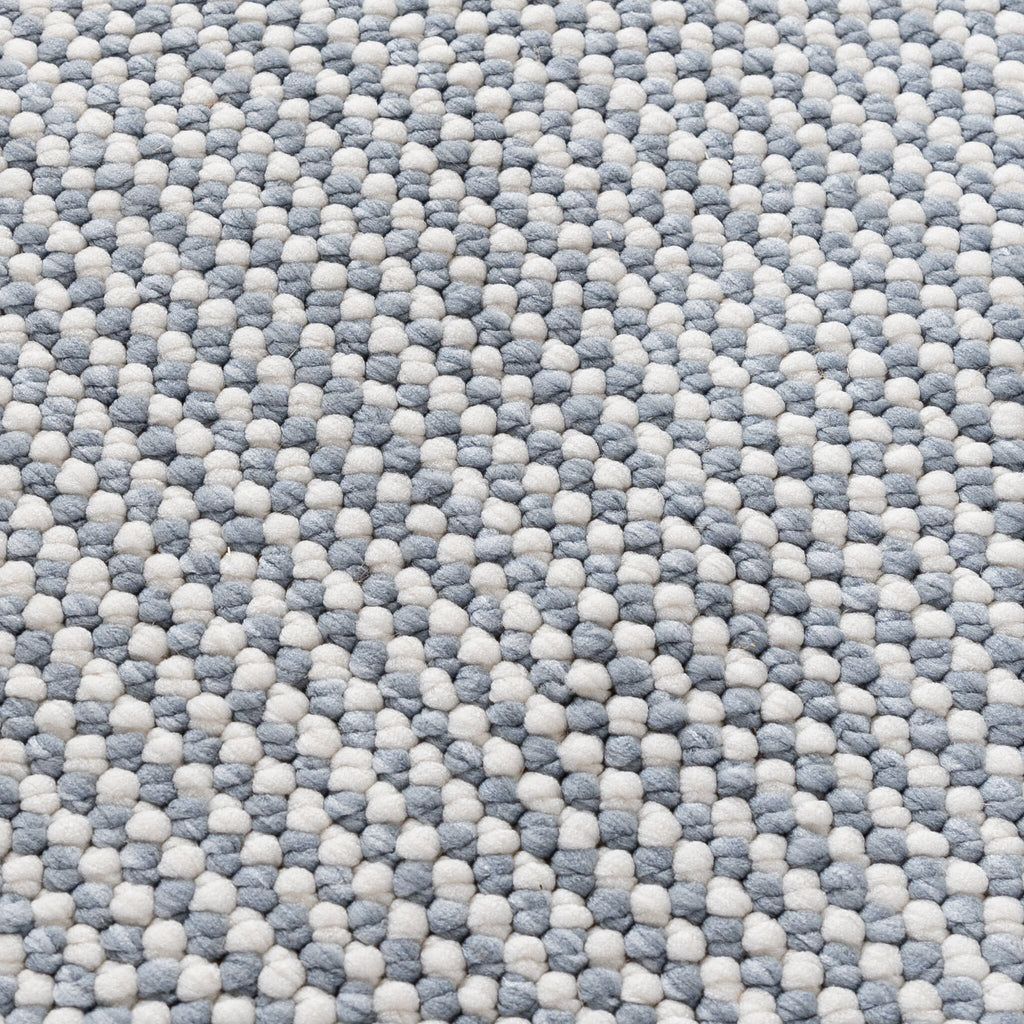 Sustainable Low-Pile Rug - Lykke Light Blue