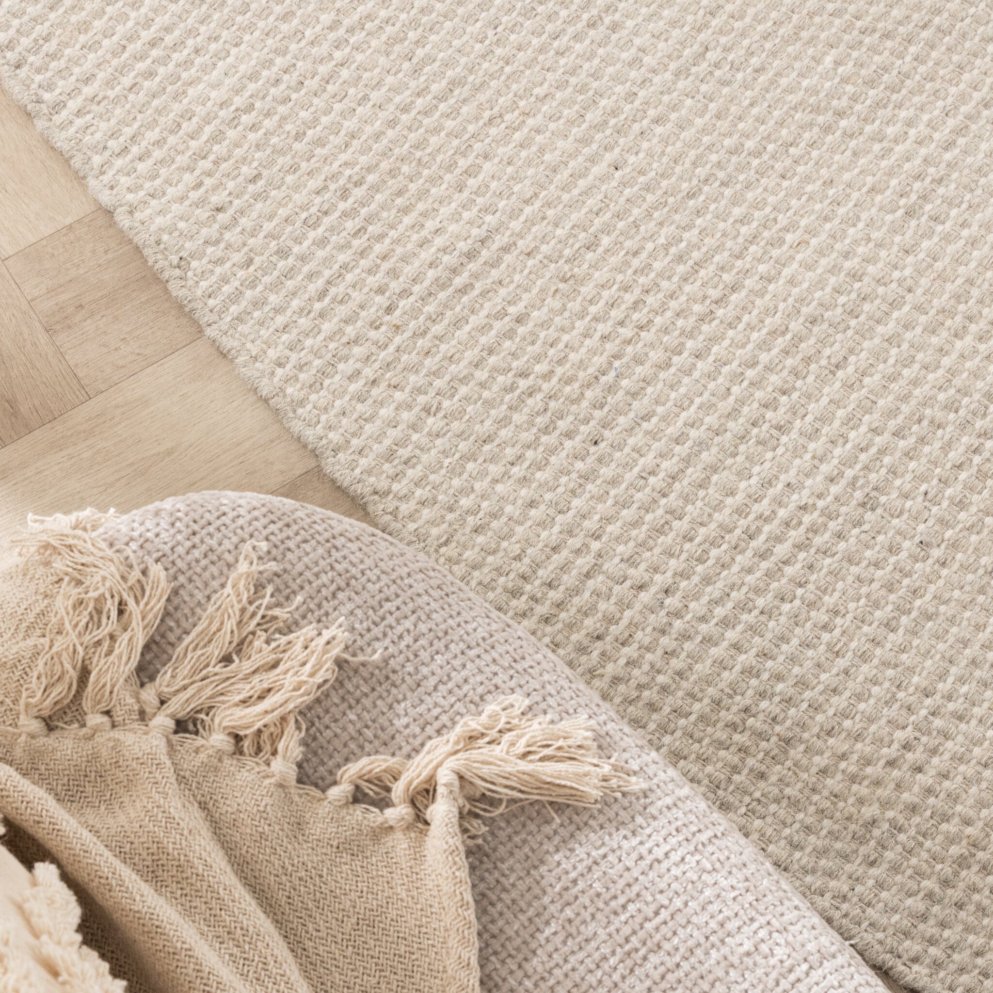 Irregular Rug - Bliss Cream/White