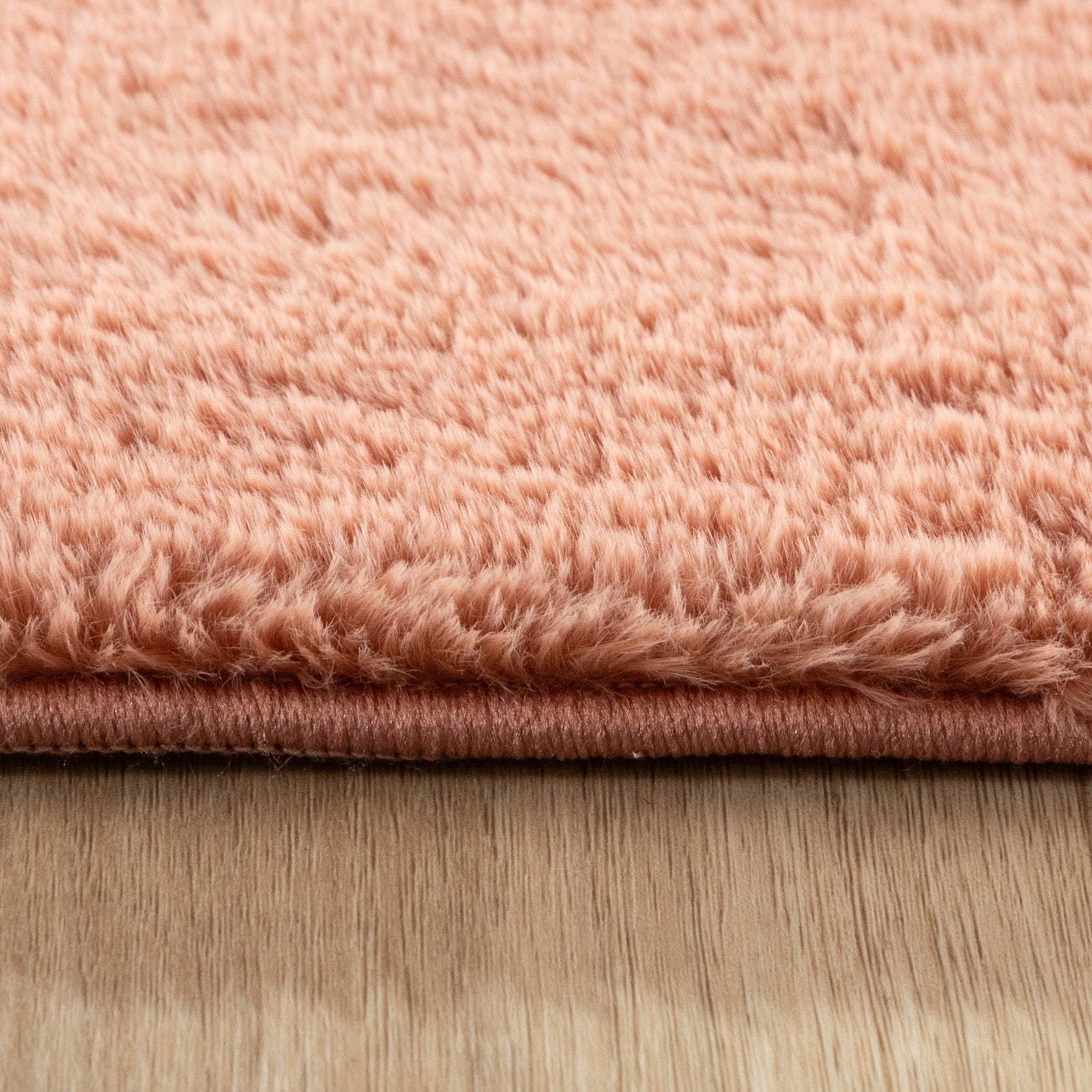 Soft Low-Pile Rug – Cozy Pink