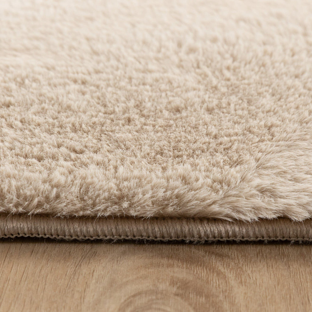 Soft Low-Pile Rug – Cozy Beige